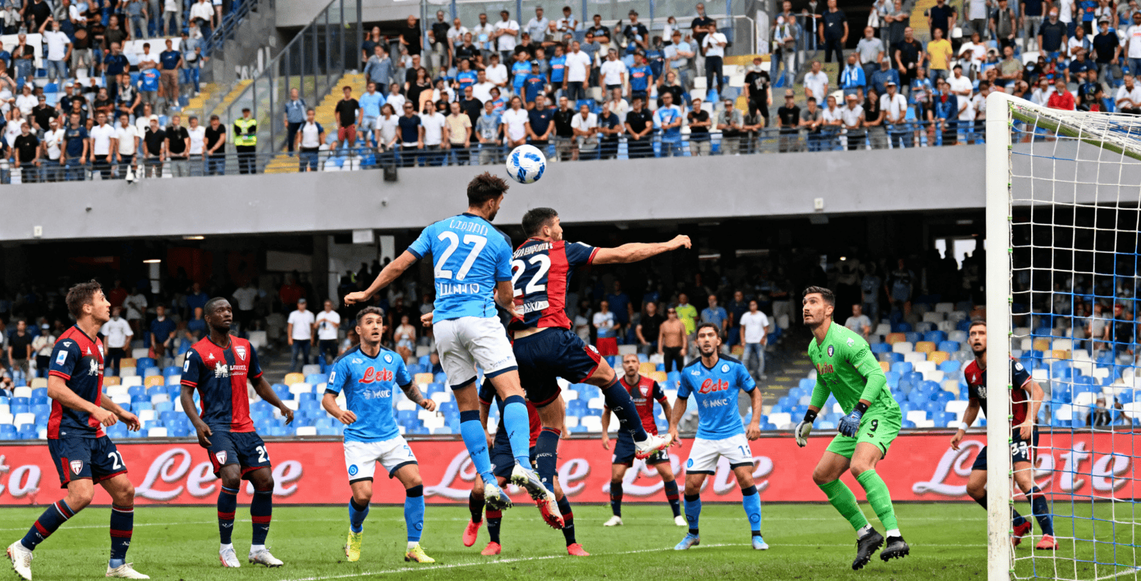 那不勒斯训练开放日，窗口期篮板制胜引欢呼，德国杯在即，控场能力受关注